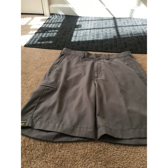 Roundtree & Yorke Performance Men's Gray Activewear Shorts Size 32